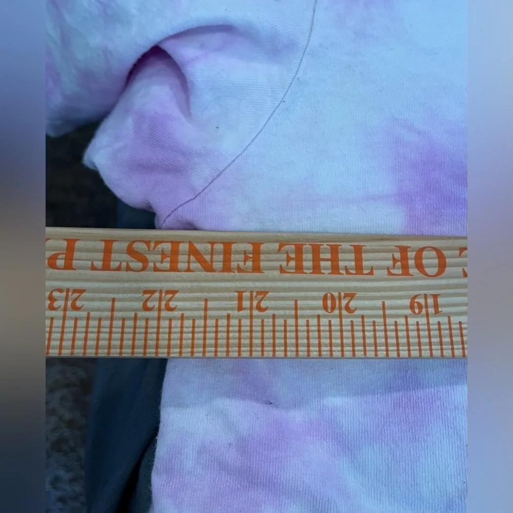 H&M Women’s White & Pink Tie Dyed Coke Classic T-Shirt, Relaxed Fit; Size M